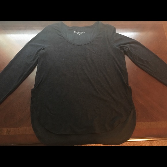 BEYOND YOGA Hi-Low ~ Like New ~ Long Slv, SOFT🌛 - Picture 6 of 8